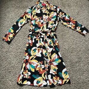 Jennifer Lopez Convertible shirt dress